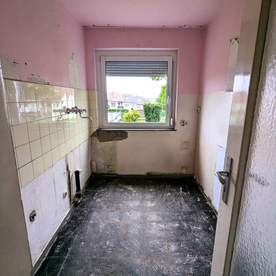 Renovierungsbedürftige Küche